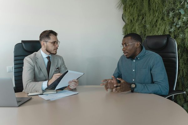 Quelles mesures sont prises pour lutter contre la désinformation ?
